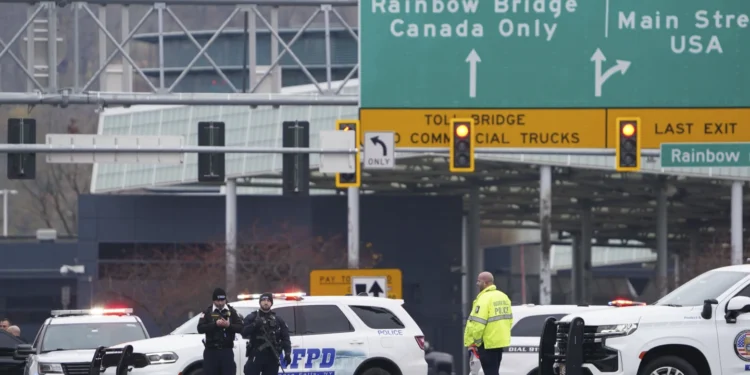 Car explosion at a checkpoint in Niagra Falls kills two people; no sign of terrorism