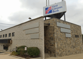 Milwaukee Midtown voting center may move down the street