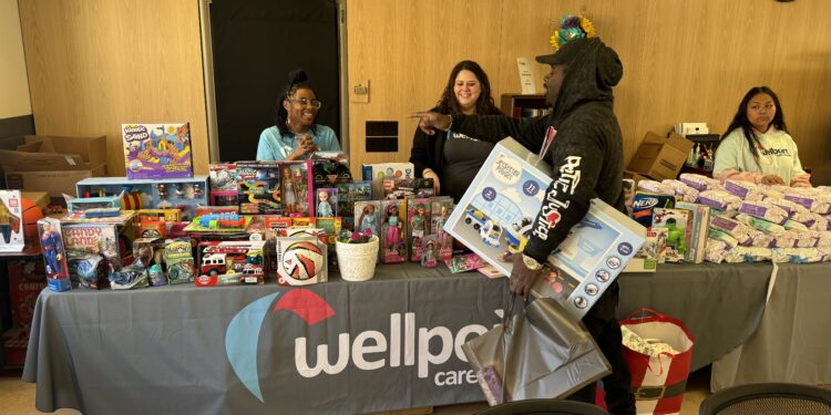 WellPoint Care gives away 18 thousand “Diapers for Dads”