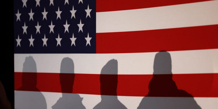 Inside the Iowa caucuses & road to the White House with Charles Benson — Wis. Morning News