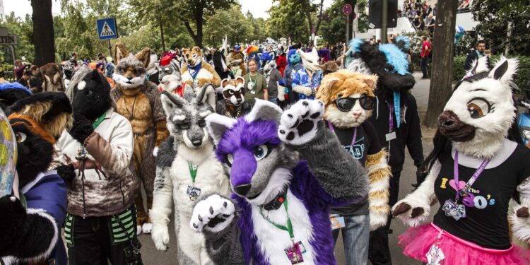 AUDIO: Bob Uecker Classic: ‘As soon as I saw those fur-balls in the lobby…’