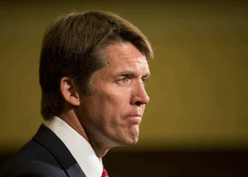 Republican businessman Hovde to enter Wisconsin US Senate race against Baldwin