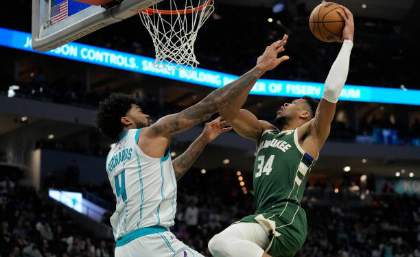 Bucks In 6 Minutes: Bucks extend winning streak in 123-85 blowout win over hapless Hornets (2/27/24)