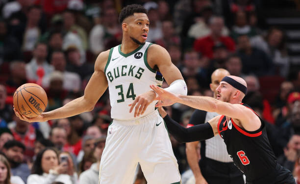 Bucks In 6 Minutes: Bucks extend winning streak to five as Giannis dominates in 113-97 win over Bulls (3/1/24)
