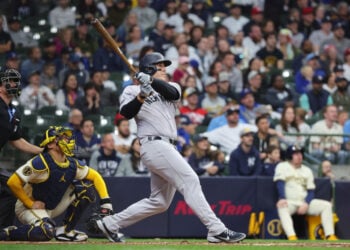 MILWAUKEE, WISCONSIN - APRIL 28: Anthony Rizzo #48 of the New York Yankees hits a two run home run against the Milwaukee Brewers during the eighth inning at American Family Field on April 28, 2024 in Milwaukee, Wisconsin. (Photo by Stacy Revere/Getty Images)