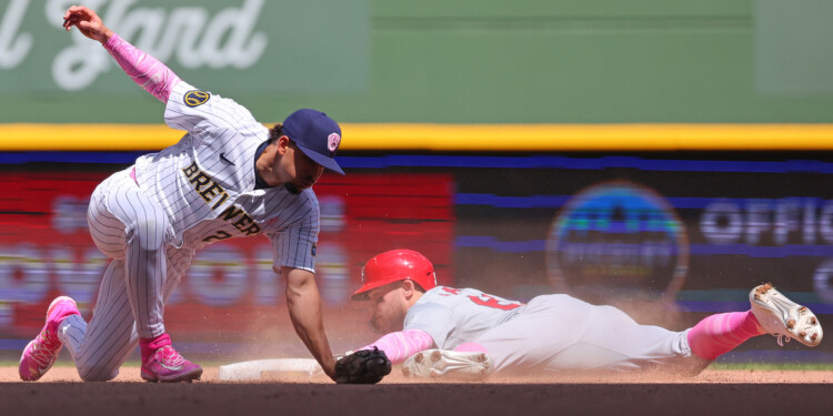 Cardinals beat Brewers 4-3