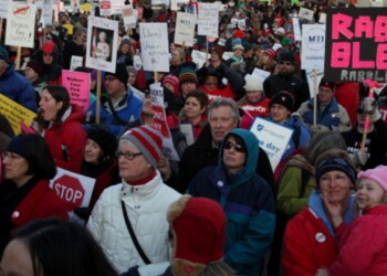 Wisconsin judge to hear union lawsuit against collective bargaining restrictions