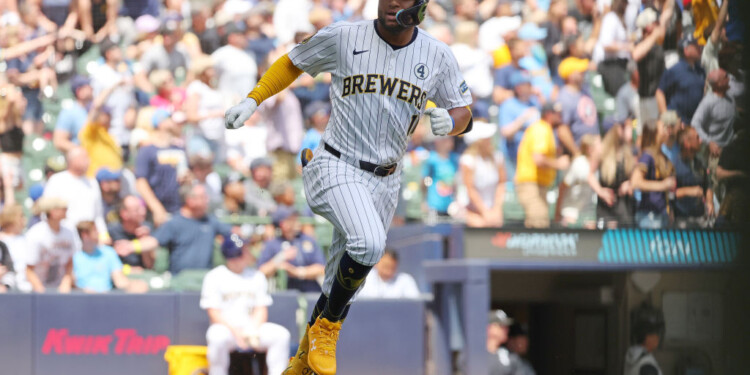 Brewers beat the White Sox 6-3 to secure the sweep