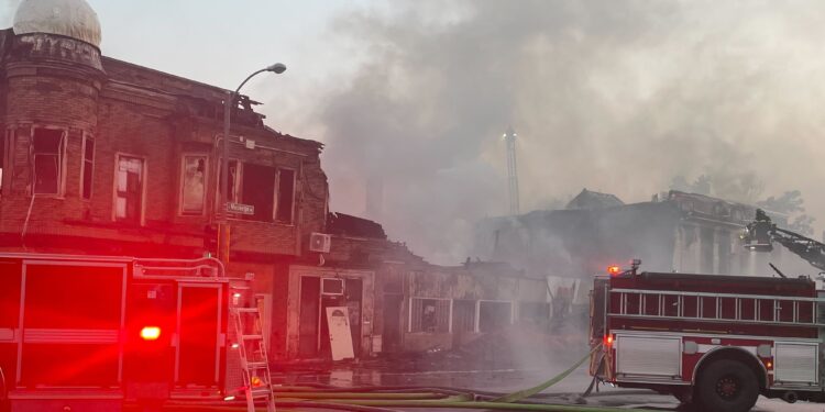 Overnight fire impacts multiple buildings on Milwaukee's south side - WTMJ