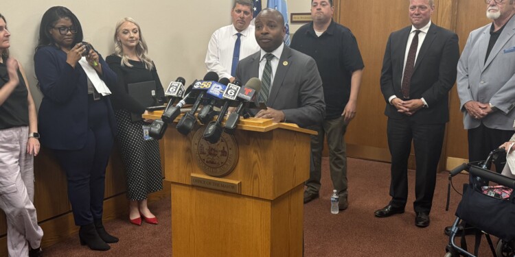 Mayor Cavalier Johnson speaking on the current MPS situation