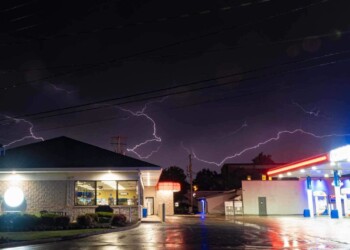 Severe weather exits Southeast Wisconsin, flooding and heat concerns remain