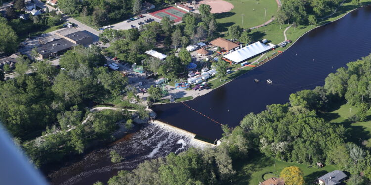 UPDATE: Body of man missing in Thiensville recovered in Milwaukee river ...