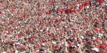 University of Wisconsin-Madison becomes 16th Big Ten school to sell alcohol in general seating areas at football games