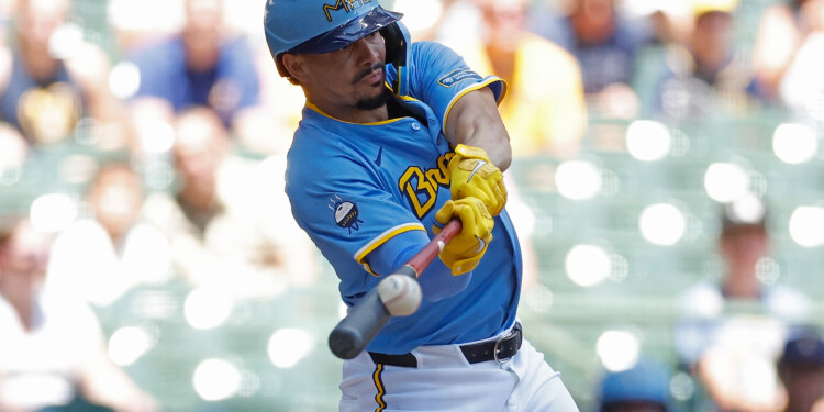 Adames goes 4-4 in Brewers 9-3 win