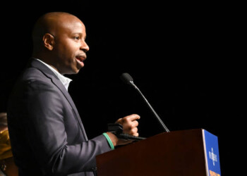 Mayor Johnson doubles down in support of President Biden, welcomes RNC delegates.