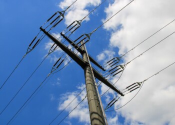 Utilities complete transmission line linking Iowa and Wisconsin