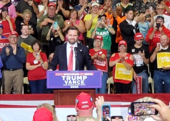 Vance in Waukesha, encourages vote on a return to values