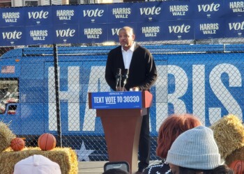 Bucks head coach and Second Gentleman encourage residents to vote