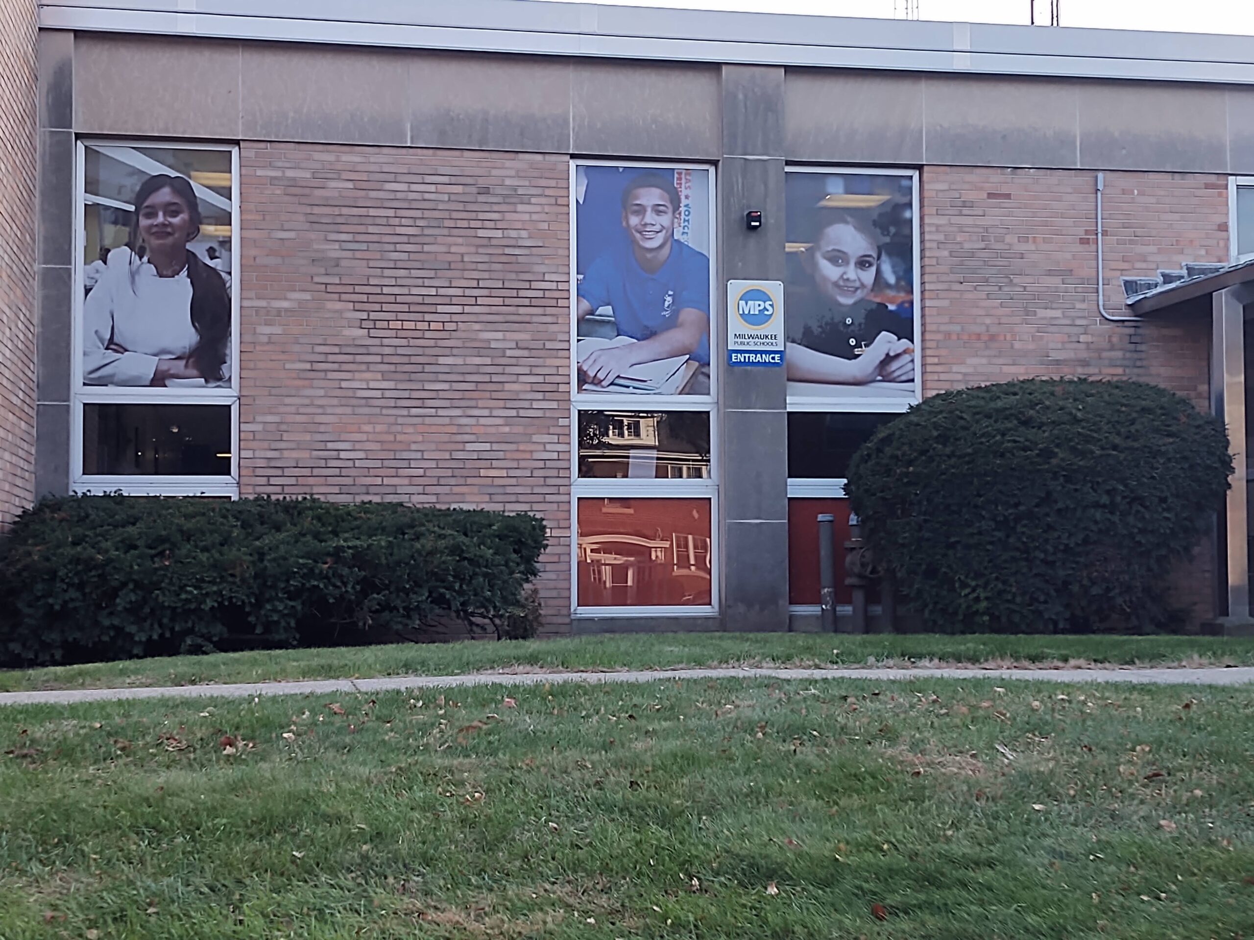 School resource officers keep MPS hallways safe two months into the school year