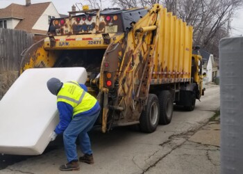 Garbage, recycling, and parking updates for the Thanksgiving holiday