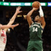 Antetokounmpo scores 41 points as Bucks beat Bulls 122-106 for 4th win in 5 games