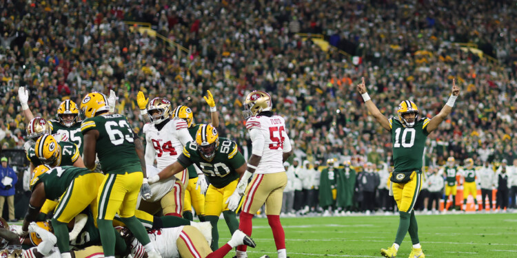 MMQB: The Bully Gets Bullied at Lambeau Field