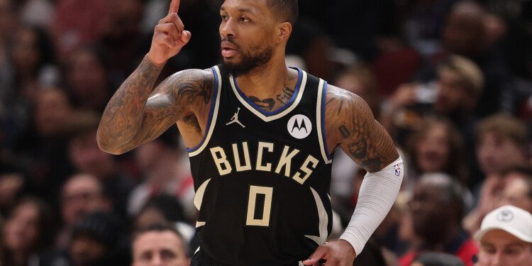 Antetokounmpo and Bucks shake off sluggish 1st half, rally to beat the Pacers 120-112