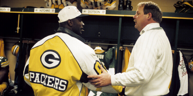 Sterling Sharpe and Mike Holmgren are picked as Hall of Fame finalists