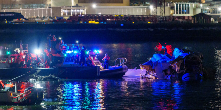 “It’s still a very tricky airspace:” Wisconsin airline pilot describes flying into Reagan National 