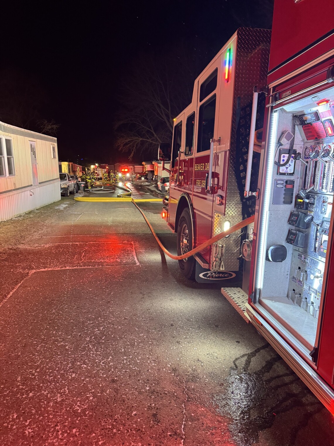 Mobile home fire leaves 1 dead in Beaver Dam - WTMJ