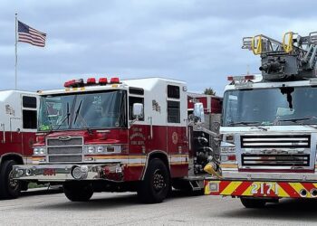 Brookfield brush fire prompts evacuations