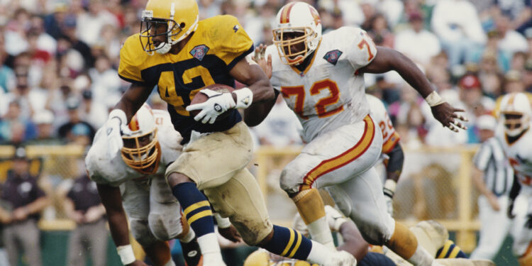 Former Packers running back charged with operating dog fighting ring