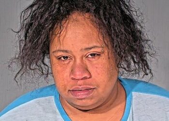 Milwaukee woman charged with threatening Waupun prison employees