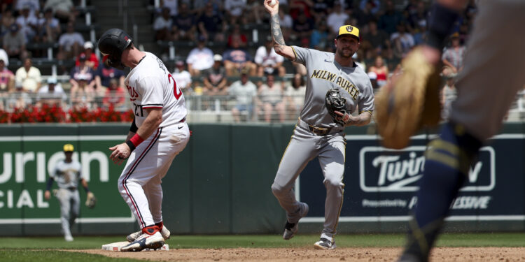 Brewers Shut Twins Out 9-0 to Clinch Series Victory in Minneapolis
