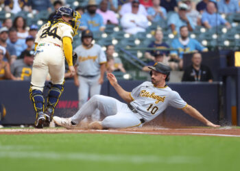 Pirates Take Lead in 6th, Hang On to Win 5-4 to Begin Series Against Brewers