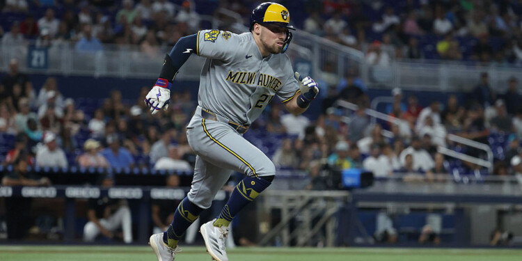 Brewers Flounder Against the Marlins, Fall 4-2