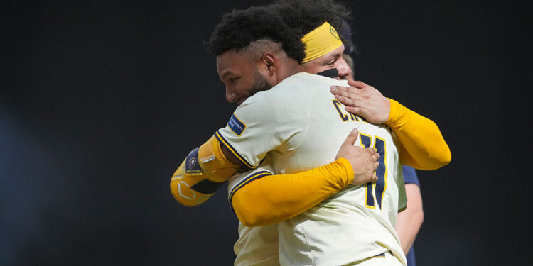 Chourio Drives in Winning Run in 10th as Brewers Win 3-2 and Sweep Dodgers for the First Time at Home