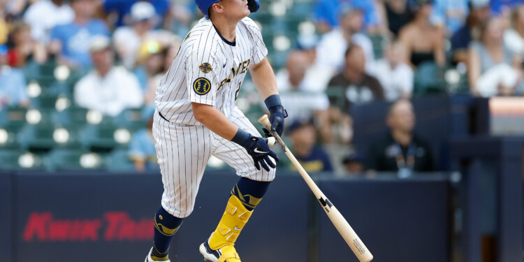 Perkins delivers winning hit as Brewers rally to beat Marlins 3-2