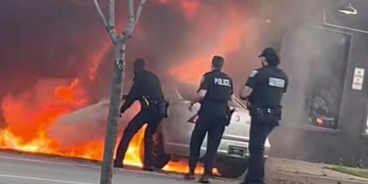 UPDATE: 1 person dead, 2 officers injured after a police chase and car fire on Milwaukee’s north side