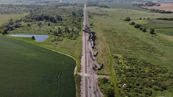 Over 30 train cars carrying crude oil derail in Dodge County