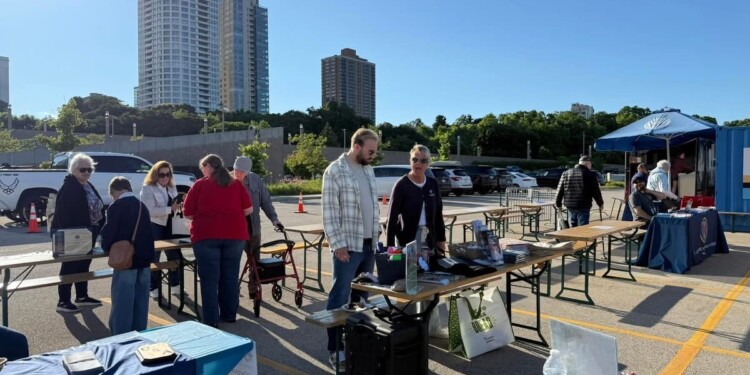 Music, Classic Cars & Community: Milwaukee Lakefront Event Honors Veterans This Thursday