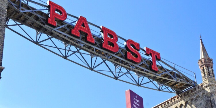 Zen Gardens, Changes for Pabst, and More Milwaukee Business News