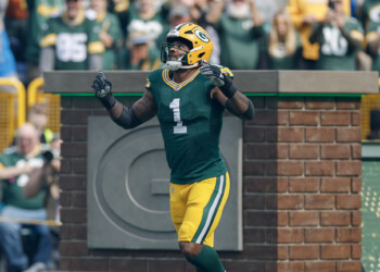 The Packers defense dominates in 27-13 win over the Lions