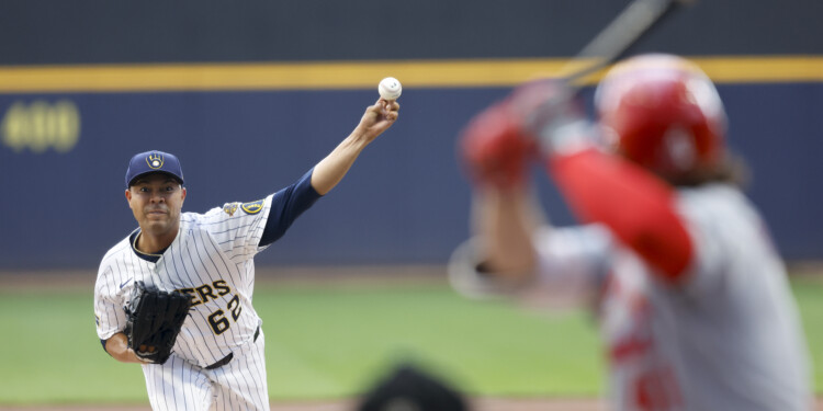 The Cardinals beat the Brewers 3-2 to avoid the sweep