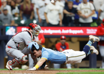 Dom’s Brewers Notebook: Brewing up another big inning