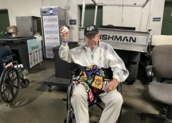 World War II veterans honored at Brewers v. Phillies game