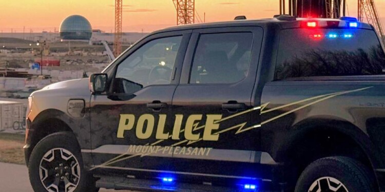 Drunk driver crashes into school bus in Mount Pleasant