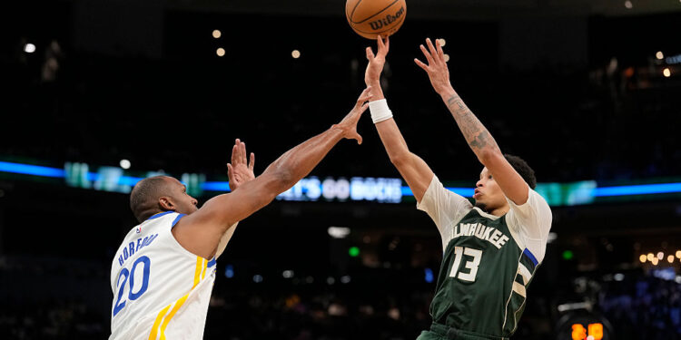 Without Giannis, Ryan Rollins Shines with 32 in Bucks 120-110 Victory Over Stephen Curry & the Warriors