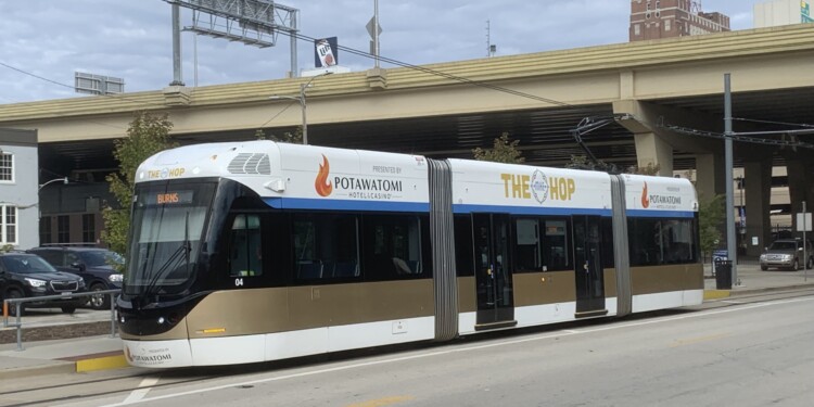 “Our status quo is slowly killing us”: Streetcar funding draws mixed response from Milwaukee finance committee