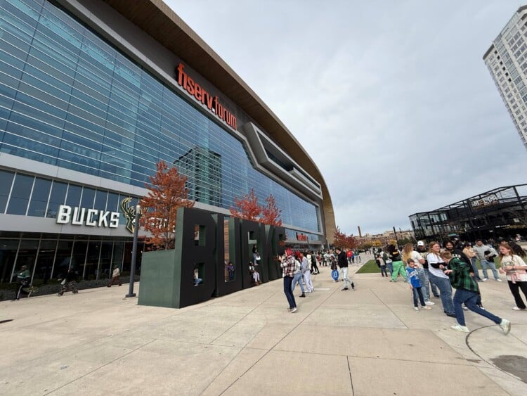 Bucks open practice gives first look at season ahead